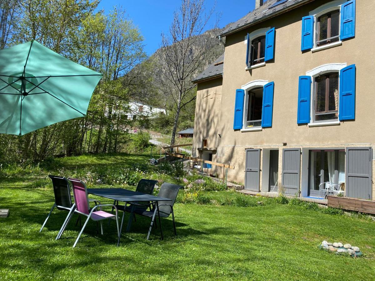 VénoscThe Old School House, Les Ougiers公寓 外观 照片