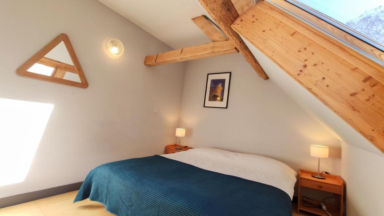 VénoscThe Old School House, Les Ougiers公寓 外观 照片